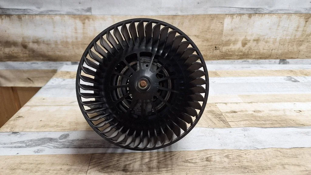 Heater fan/blower AV6N18456AA