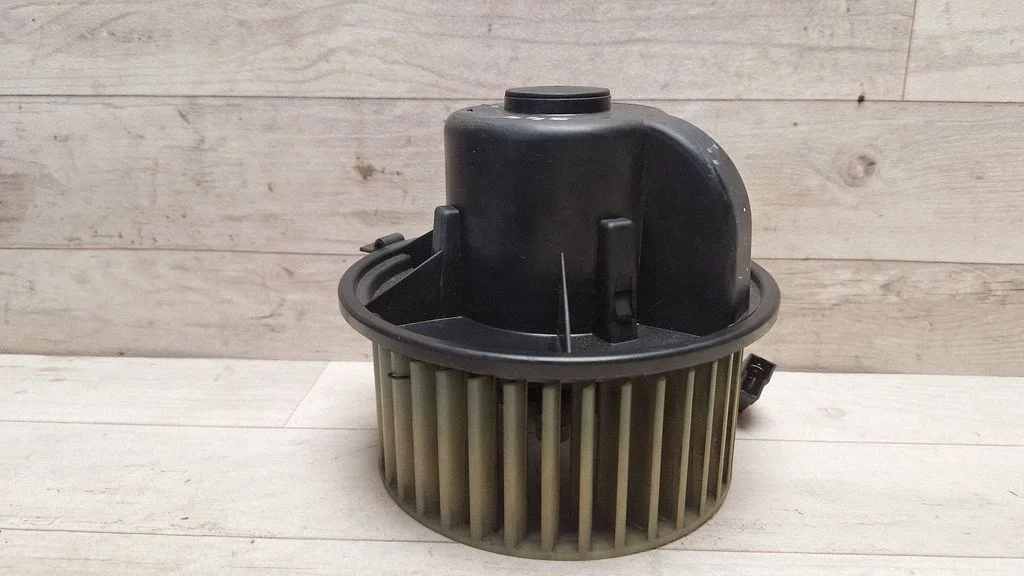 Heater fan/blower 893819021
