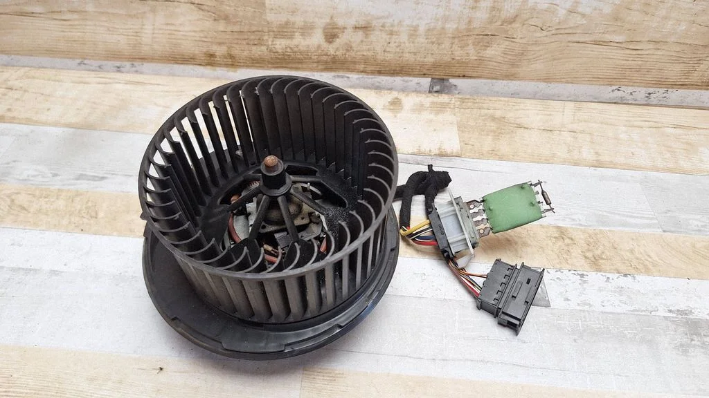 Krāsniņas ventilators/pūtējs – Volkswagen Golf Plus (2005-2013)