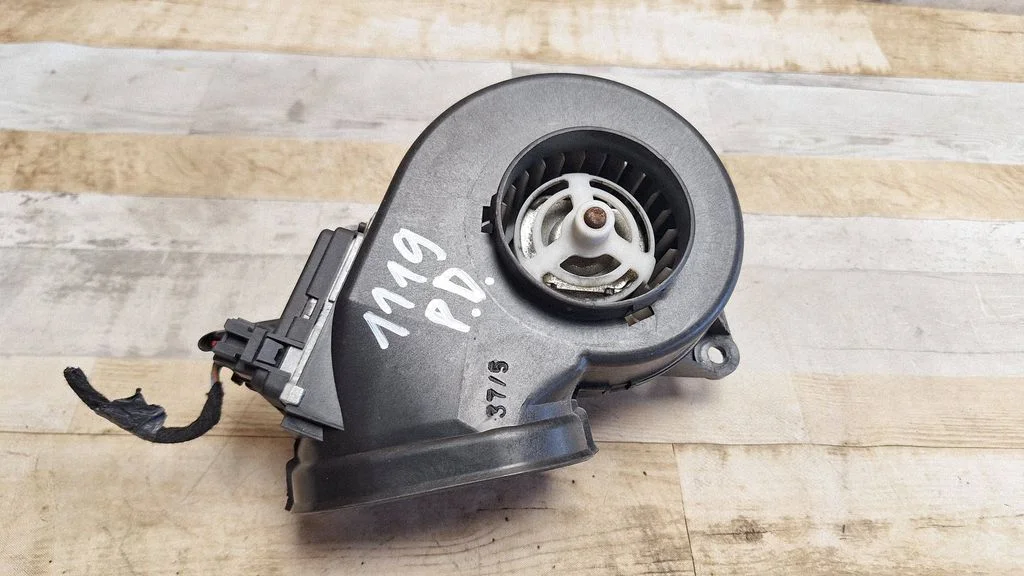 Heater fan/blower 1485724080