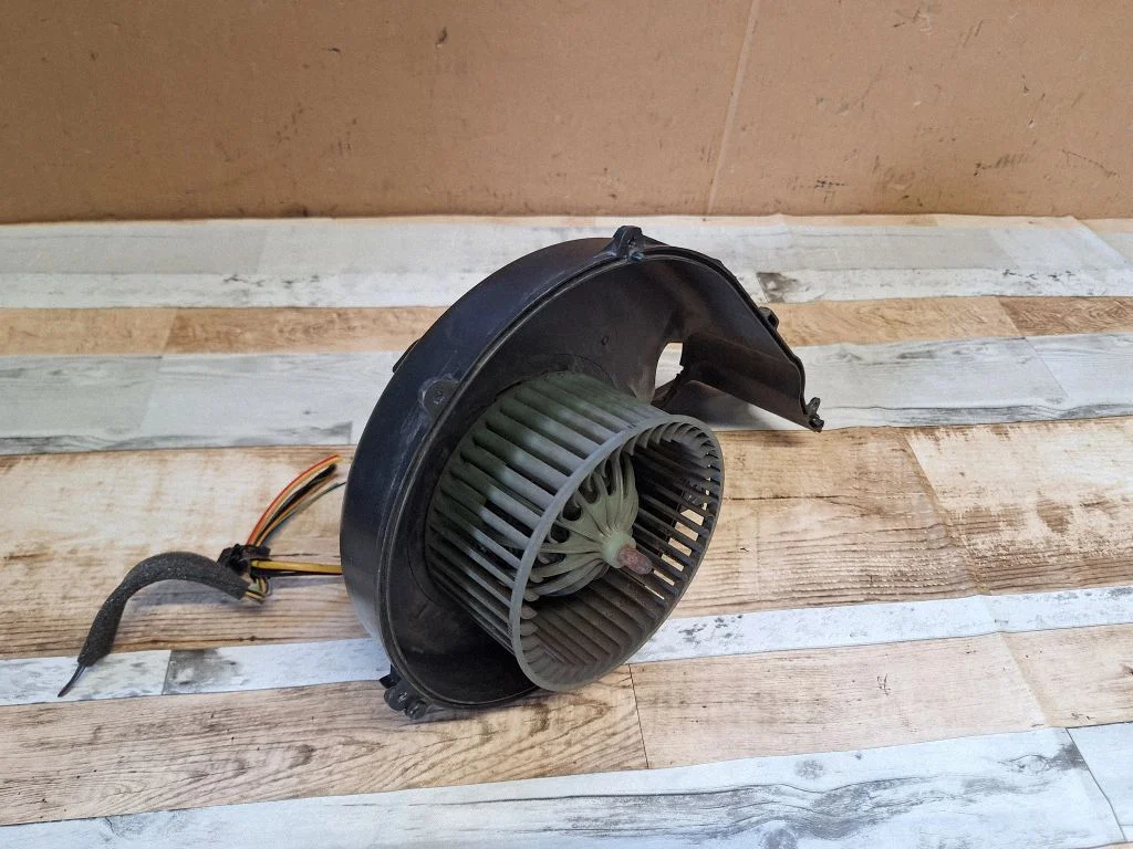 Heater fan/blower 6G9N18D413AA