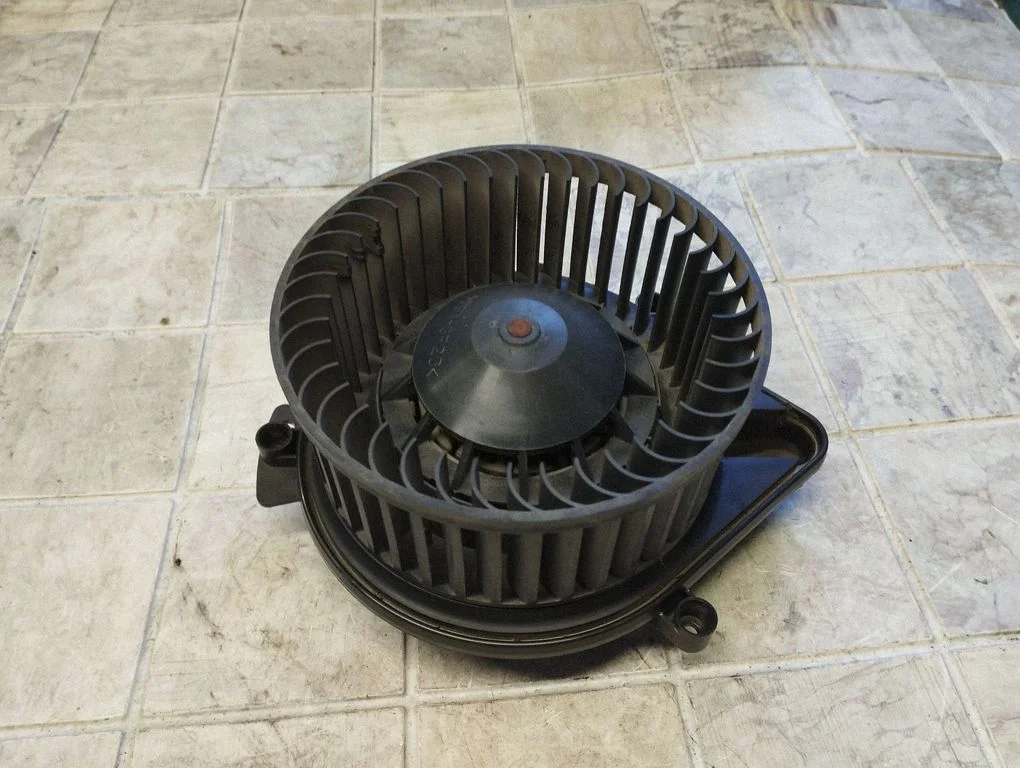 Heater fan/blower 8E1820021E