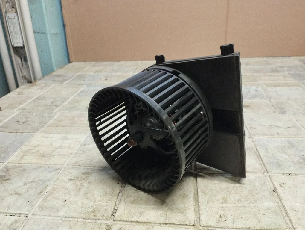 Heater fan/blower 1J1819021A