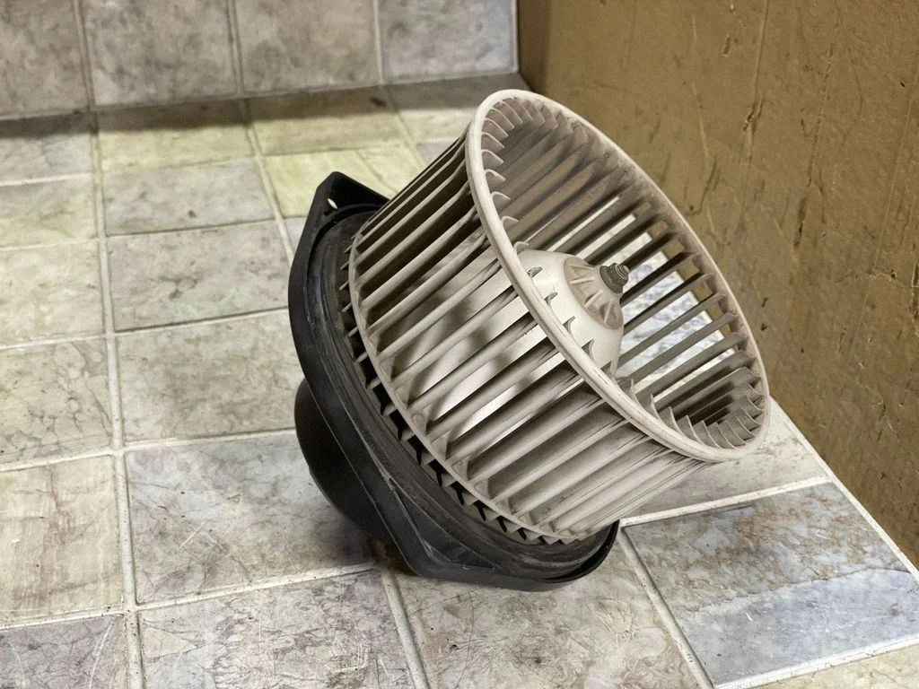 Heater fan/blower – Subaru Legacy (1999-2003)