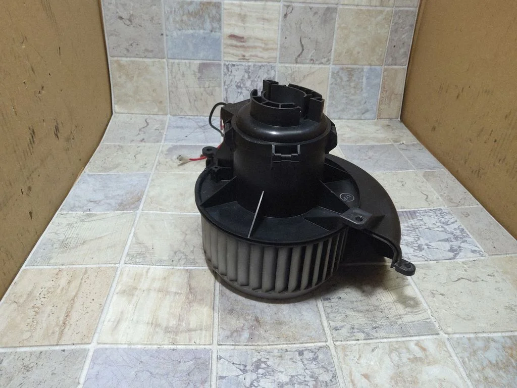 Krāsniņas ventilators/pūtējs 52407543