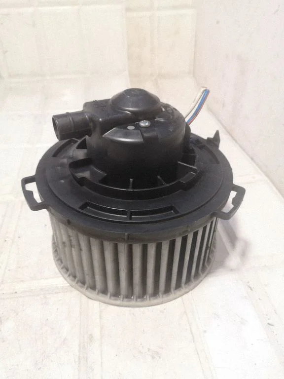Heater fan/blower – Mazda 5 (2005-2010)