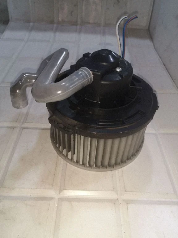 Heater fan/blower – Mazda 5 (2005-2010)