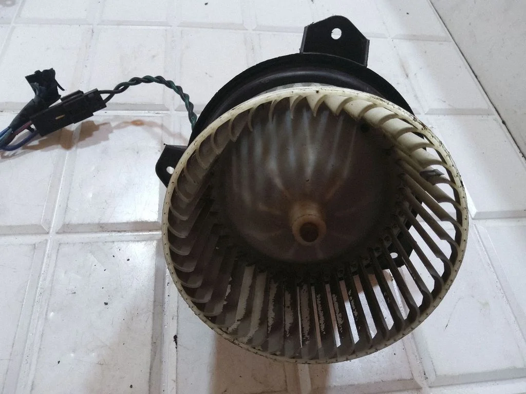 Salongipuhur – Chrysler Grand Voyager IV (2001-2007)