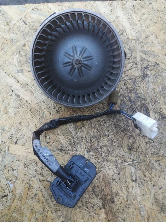 Heater fan/blower – Toyota Yaris Verso (1999-2005)