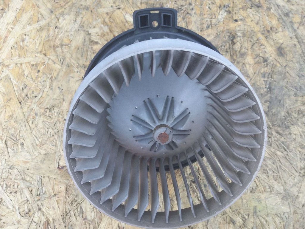 Heater fan/blower – Honda Jazz (2002-2008)