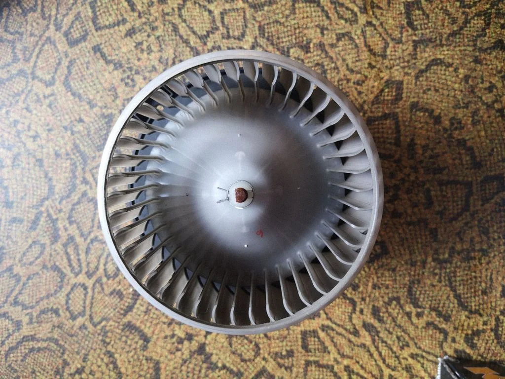 Heater fan/blower – Land Rover Range Rover Sport L320 (2005-2013)