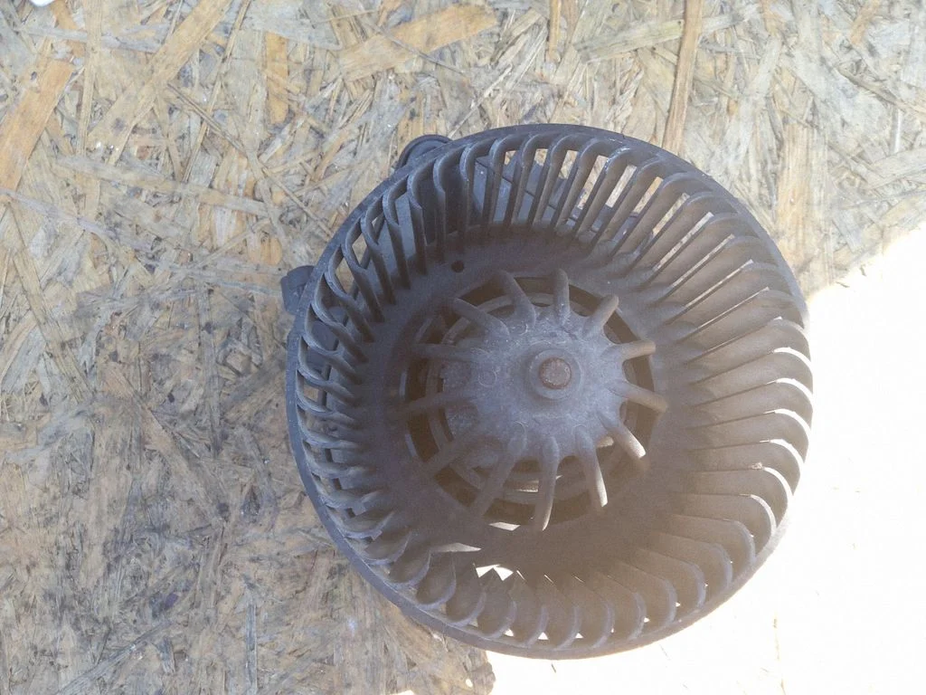 Heater fan/blower – Renault Scenic I (1996-2003)