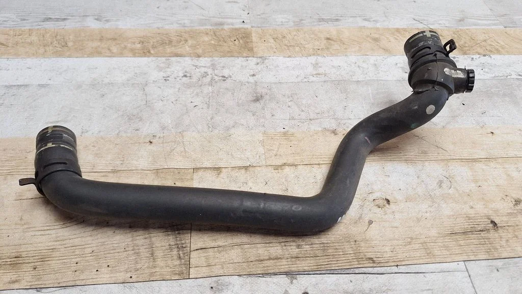 Engine coolant pipe/hose – Volvo C30 (2007-2010)