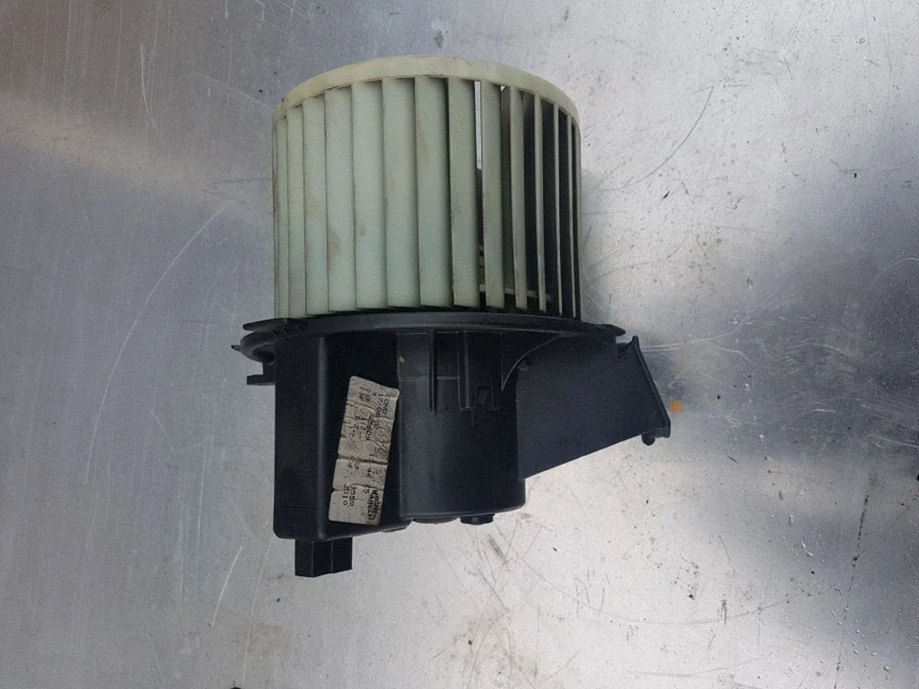 Heater fan/blower – Peugeot 307 (2001-2005)