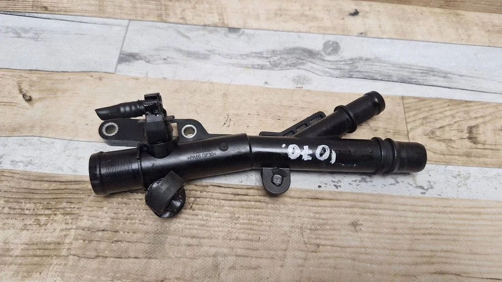 Engine coolant pipe/hose – Renault Scenic III - Grand scenic III (2009-2016)