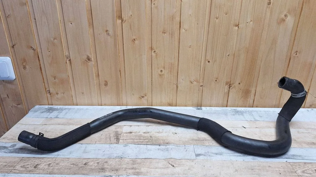 Engine coolant pipe/hose AB396853BE