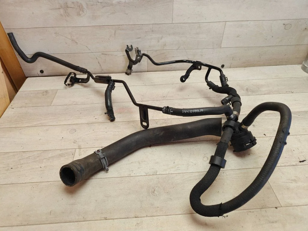 Engine coolant pipe/hose 5Q0122291