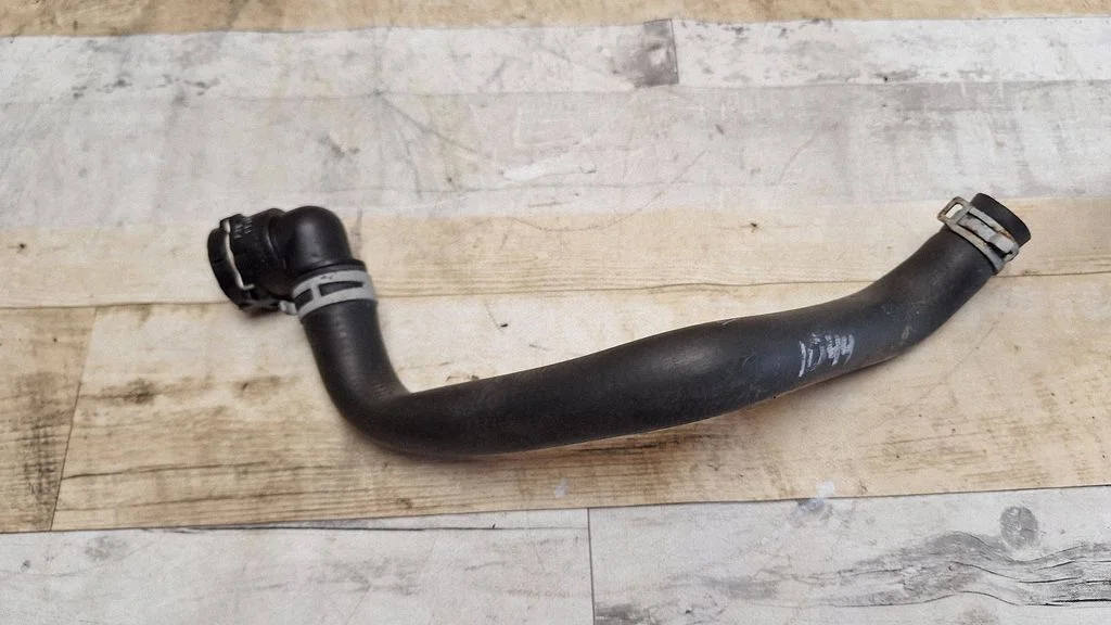 Engine coolant pipe/hose 95089374