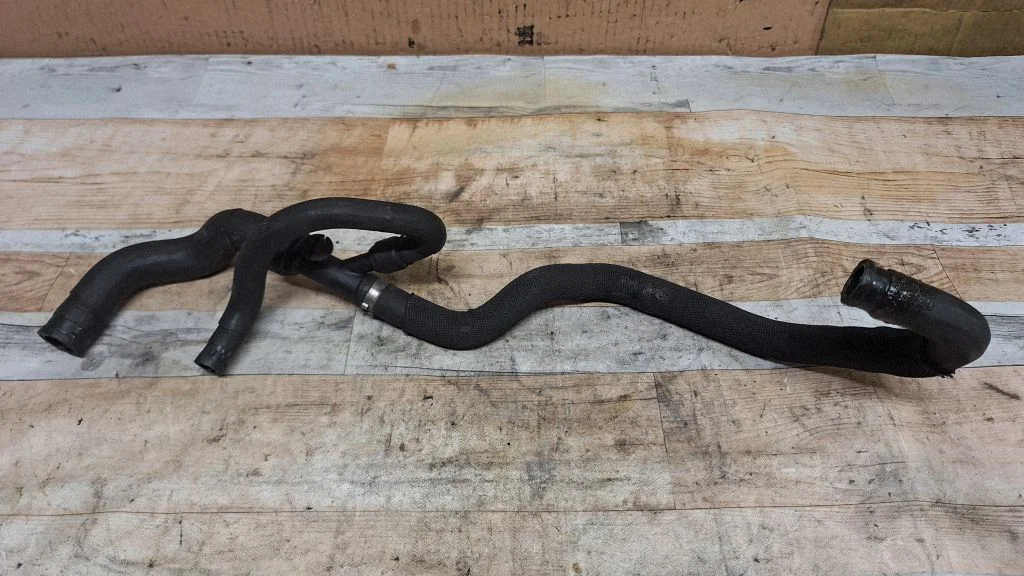 Engine coolant pipe/hose – Citroen C5 (2008-2016)