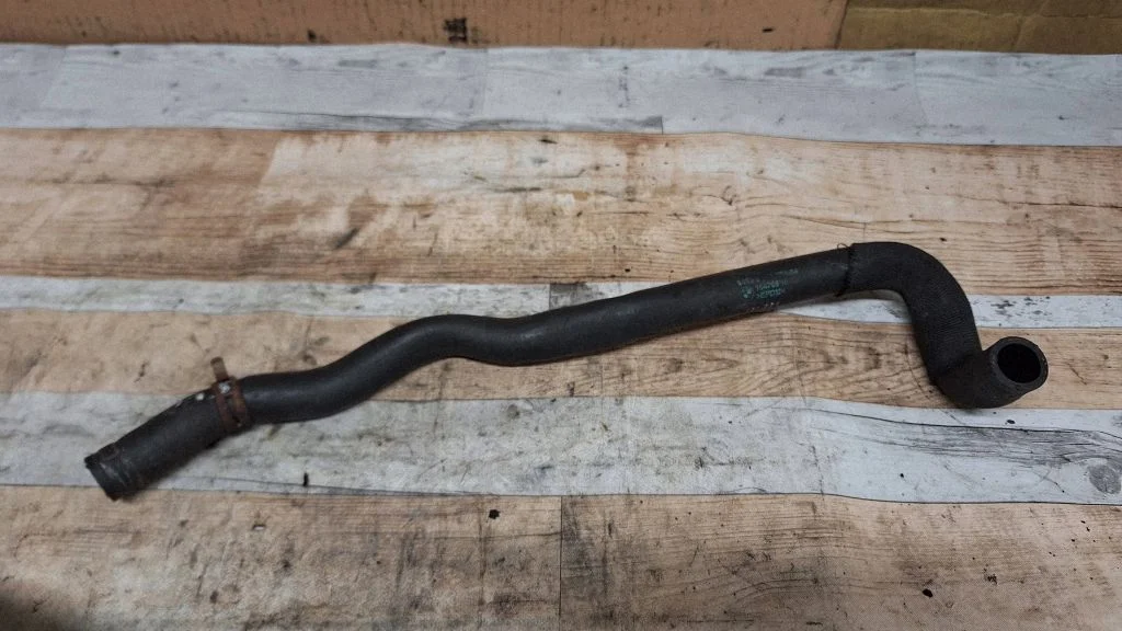 Engine coolant pipe/hose 15476810CZ