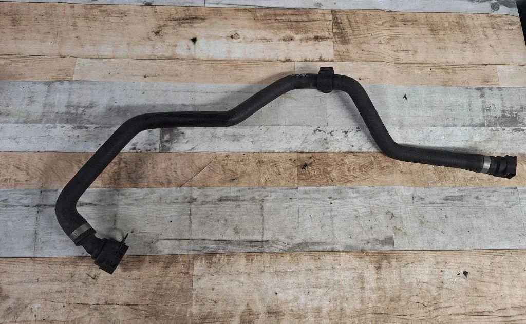 Engine coolant pipe/hose 17127809819