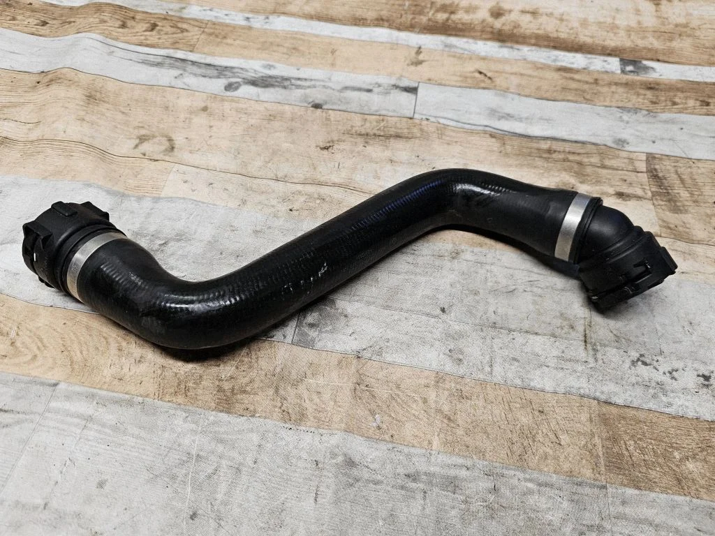 Engine coolant pipe/hose 17127809821
