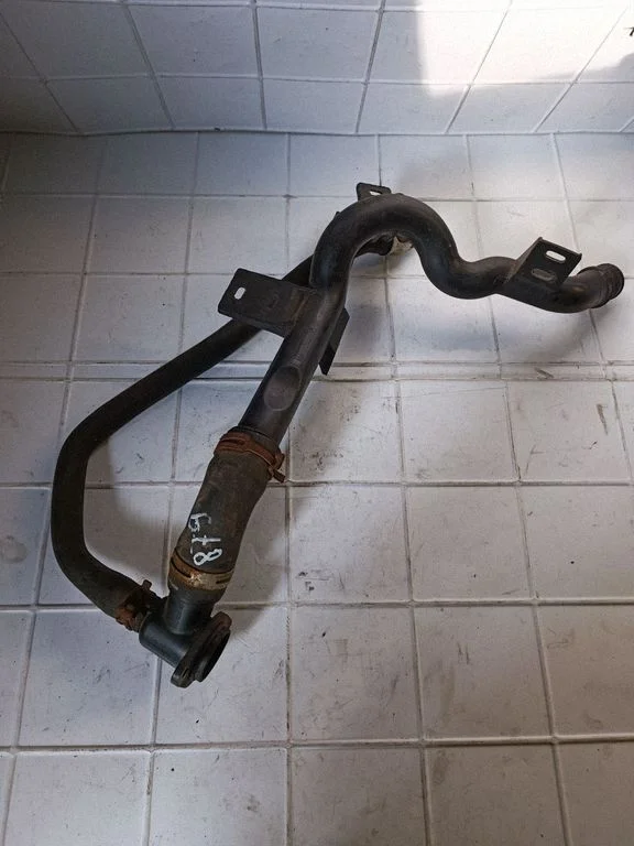 Motora dzesēšanas caurule (-es)/šļūtene (-es) 9640621780