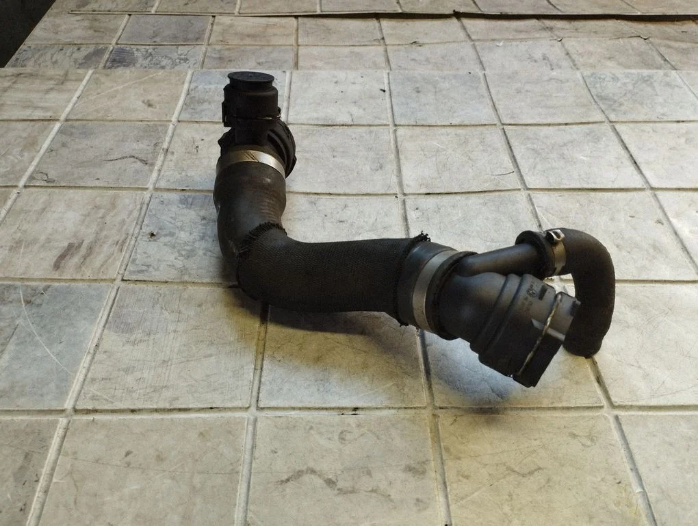 Engine coolant pipe/hose – BMW X6 E71 (2008-2014)