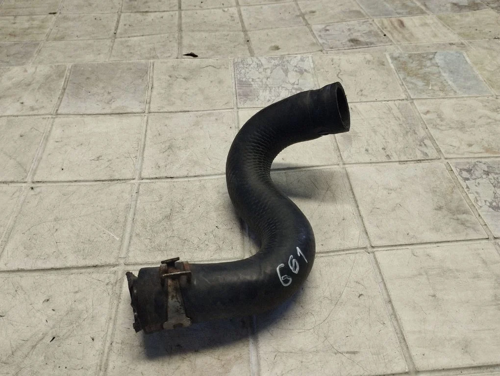 Engine coolant pipe/hose – Toyota Yaris (2006-2011)