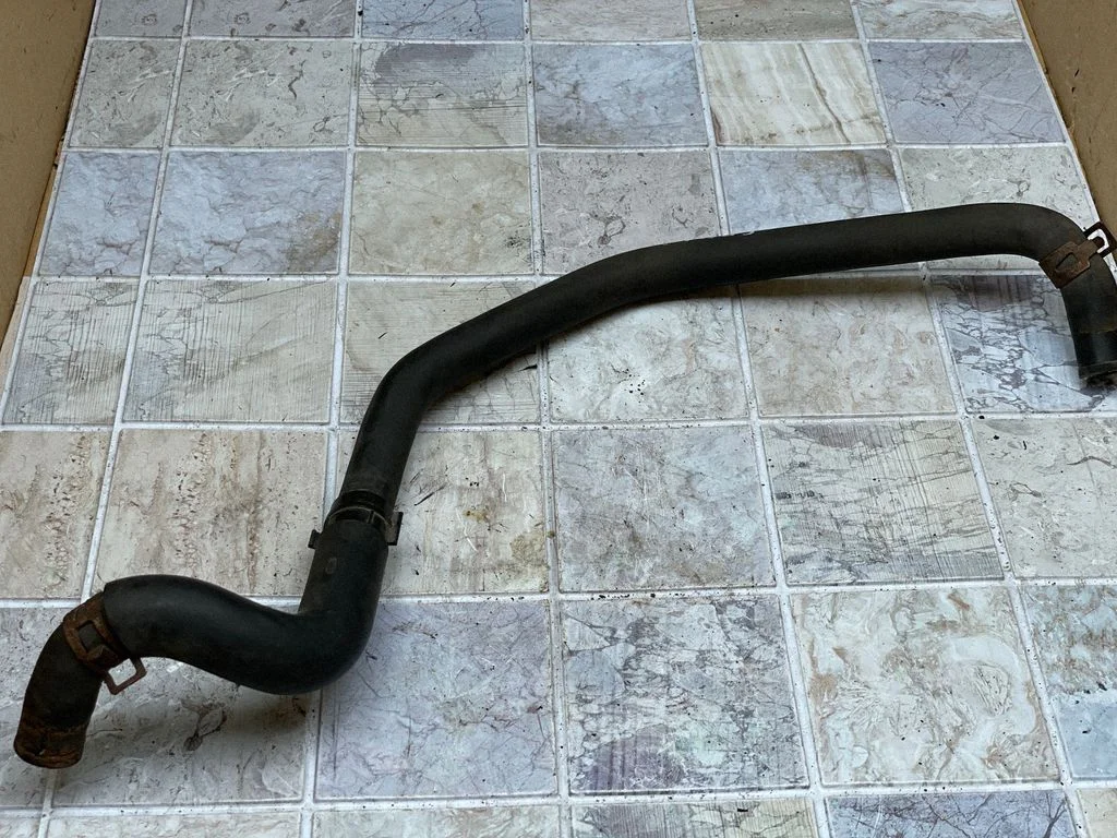 Engine coolant pipe/hose 070201