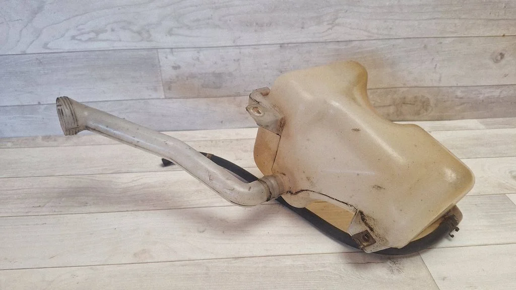 Coolant expansion tank/reservoir 217109C001