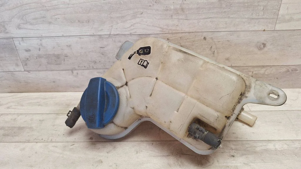 Coolant expansion tank/reservoir 4F0121403B