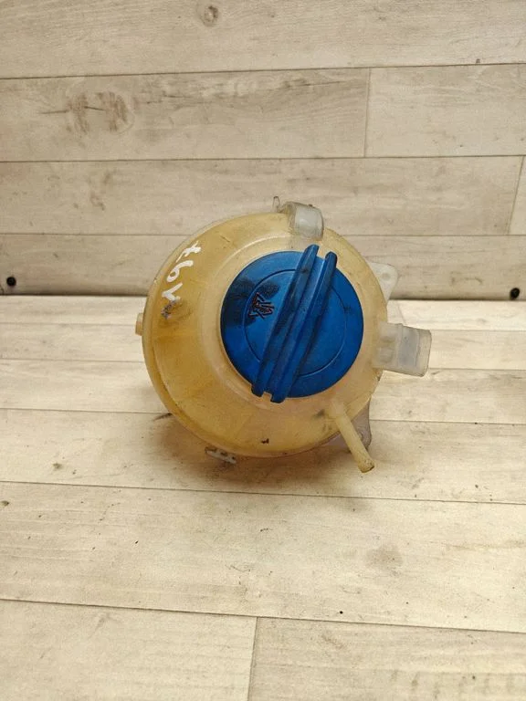 Coolant expansion tank/reservoir 6Q0121407