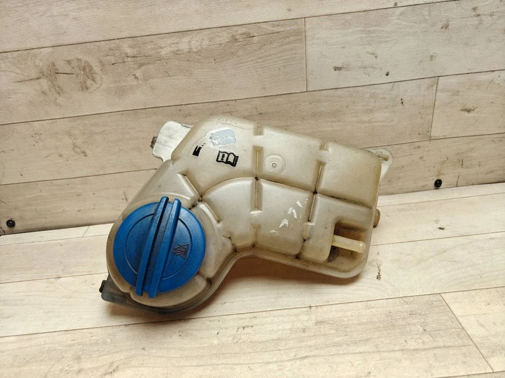 Coolant expansion tank/reservoir 8E0121403