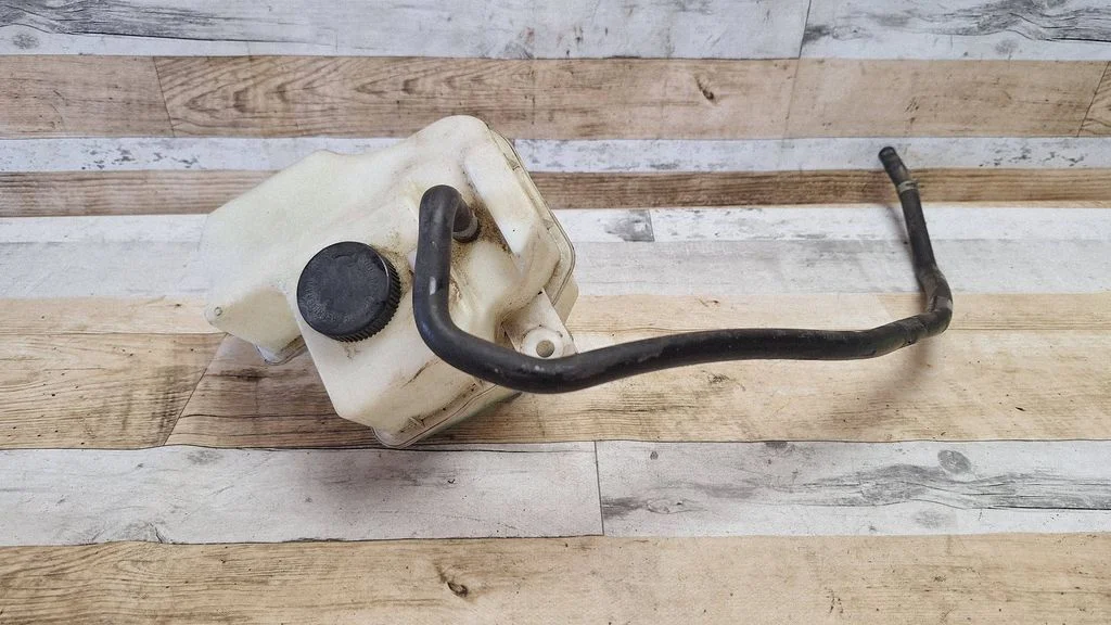 Coolant expansion tank/reservoir 217103TA0A