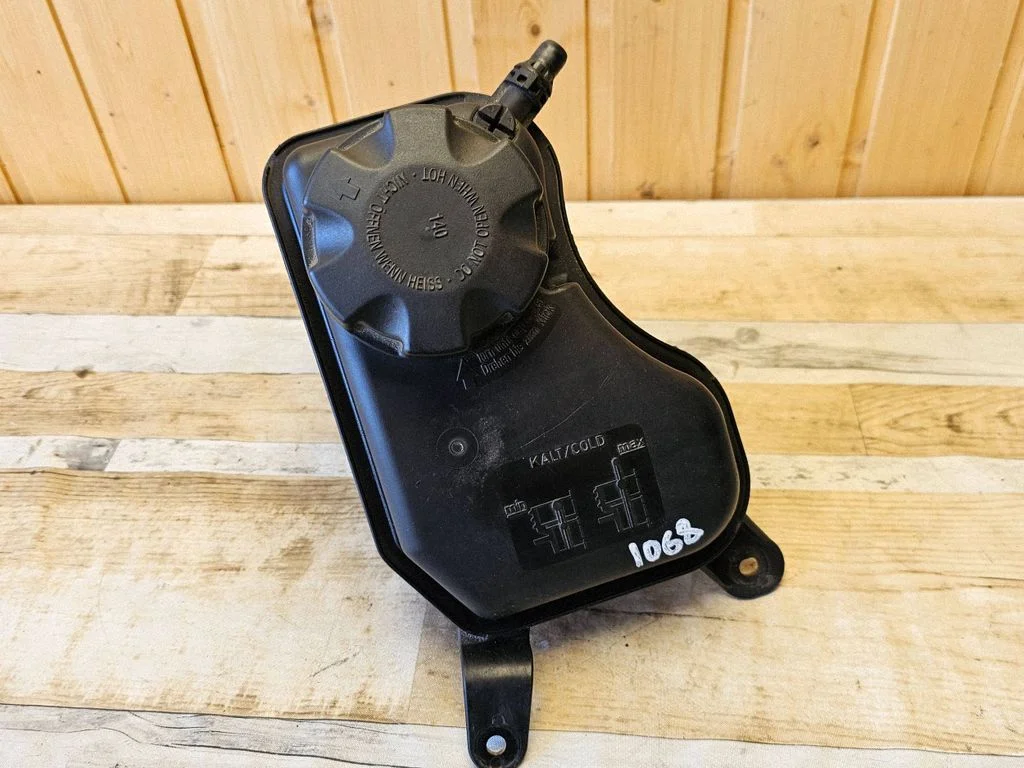 Jahutusvedeliku paisupaak – BMW 1-seeria E81 E87 (2004-2011)
