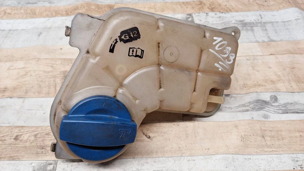 Coolant expansion tank/reservoir 8E0121403
