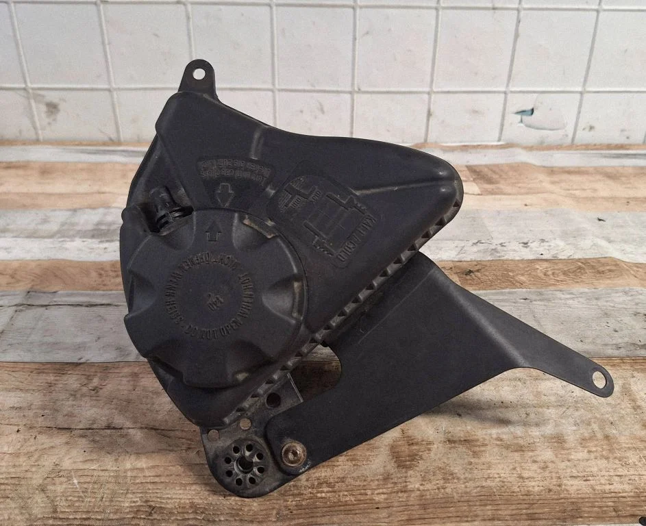 Coolant expansion tank/reservoir 17137601949