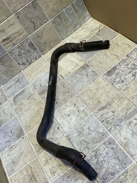 Engine coolant pipe/hose 070210
