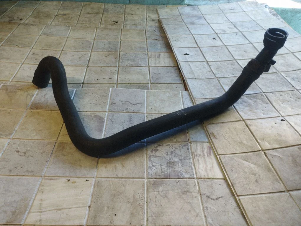 Engine coolant pipe/hose 6Q0122291F