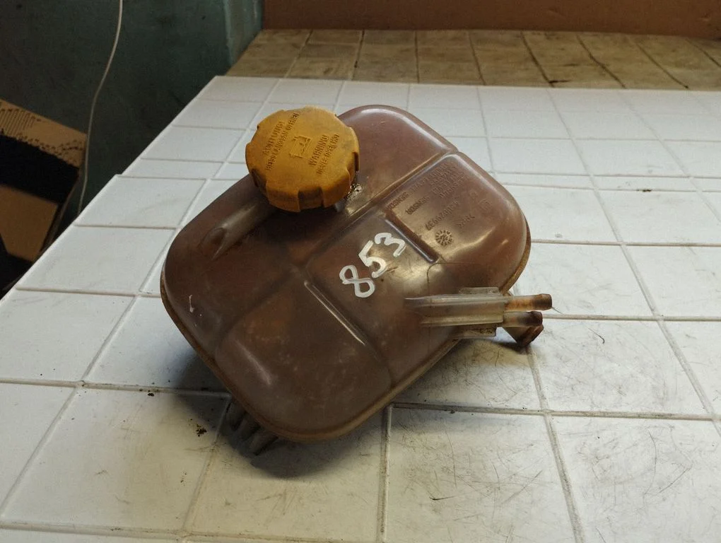 Coolant expansion tank/reservoir – Opel Astra H (2004-2012)