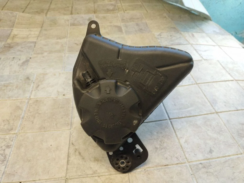 Coolant expansion tank/reservoir 760194903