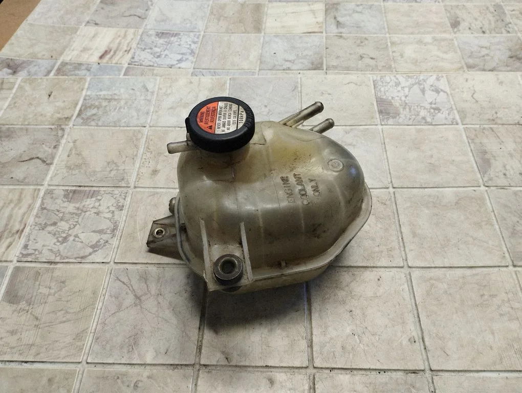 Coolant expansion tank/reservoir 108KPA