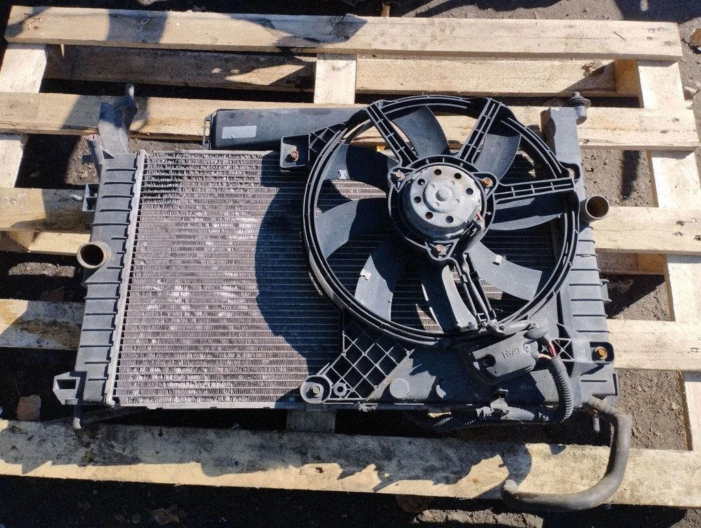 Coolant radiator