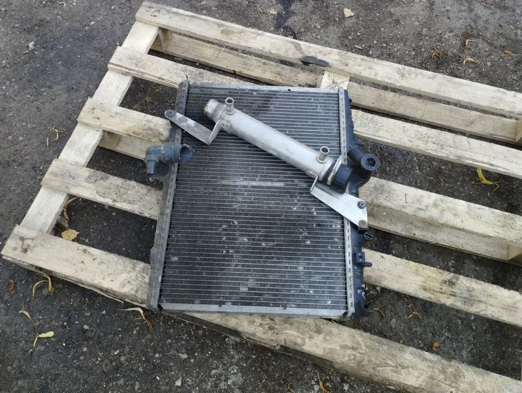 Coolant radiator – Peugeot 406 (1999-2006)