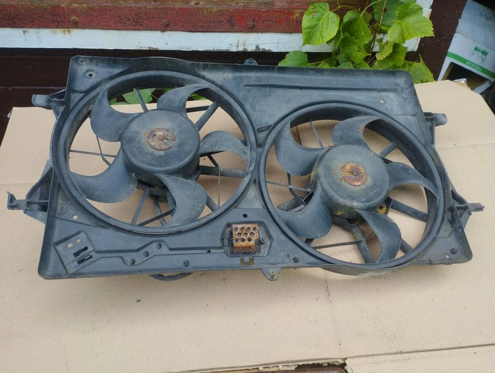 Electric radiator cooling fan – Ford Focus (1998-2004)