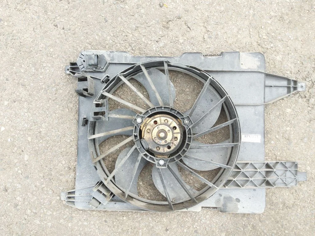 Electric radiator cooling fan – Renault Megane II (2002-2005)