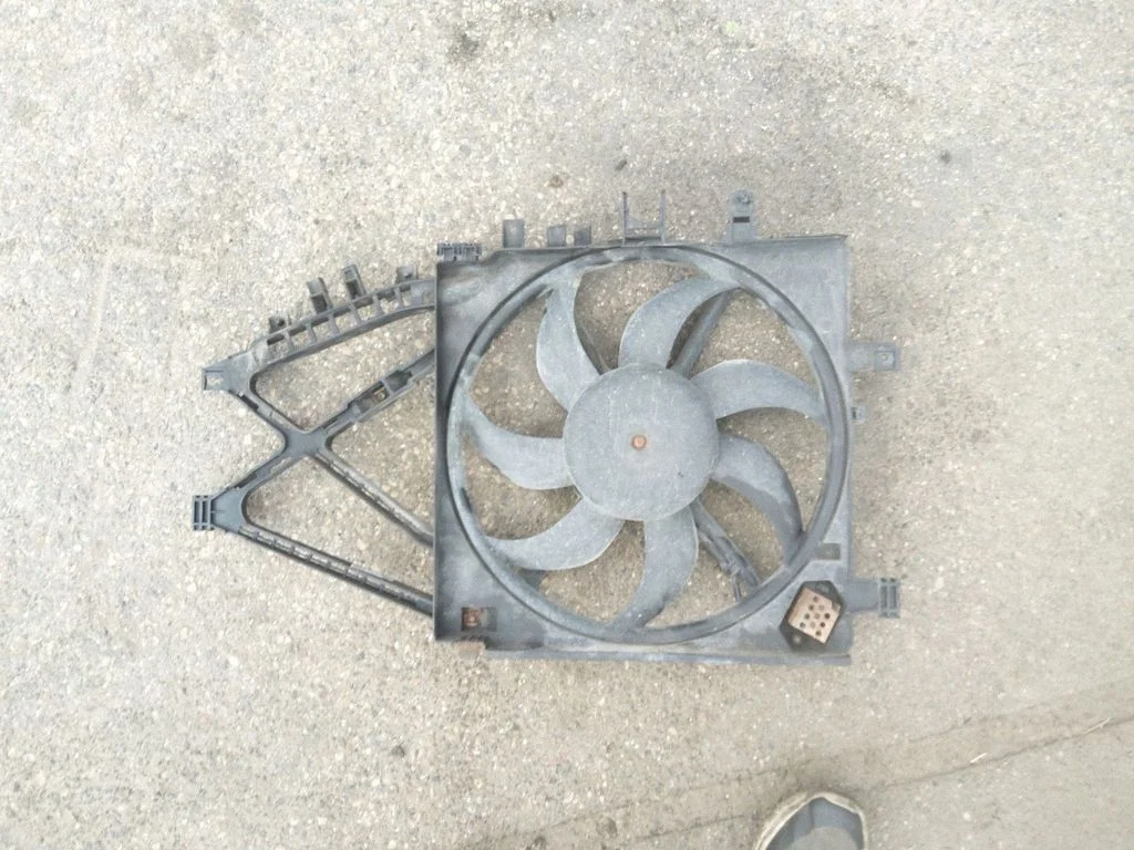 Elektriline radiaatori jahutusventilaator – Opel Corsa C (2000-2006)