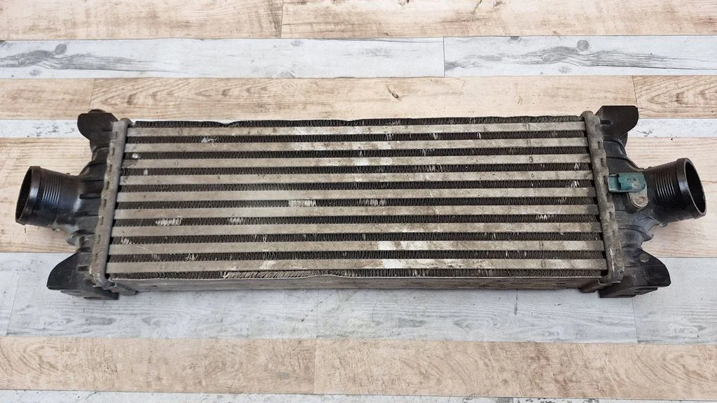 Intercooler radiator CC119L440AE