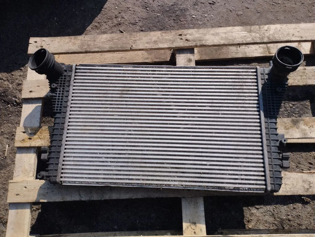 Intercooler radiator – Volkswagen Touran I (2003-2010)